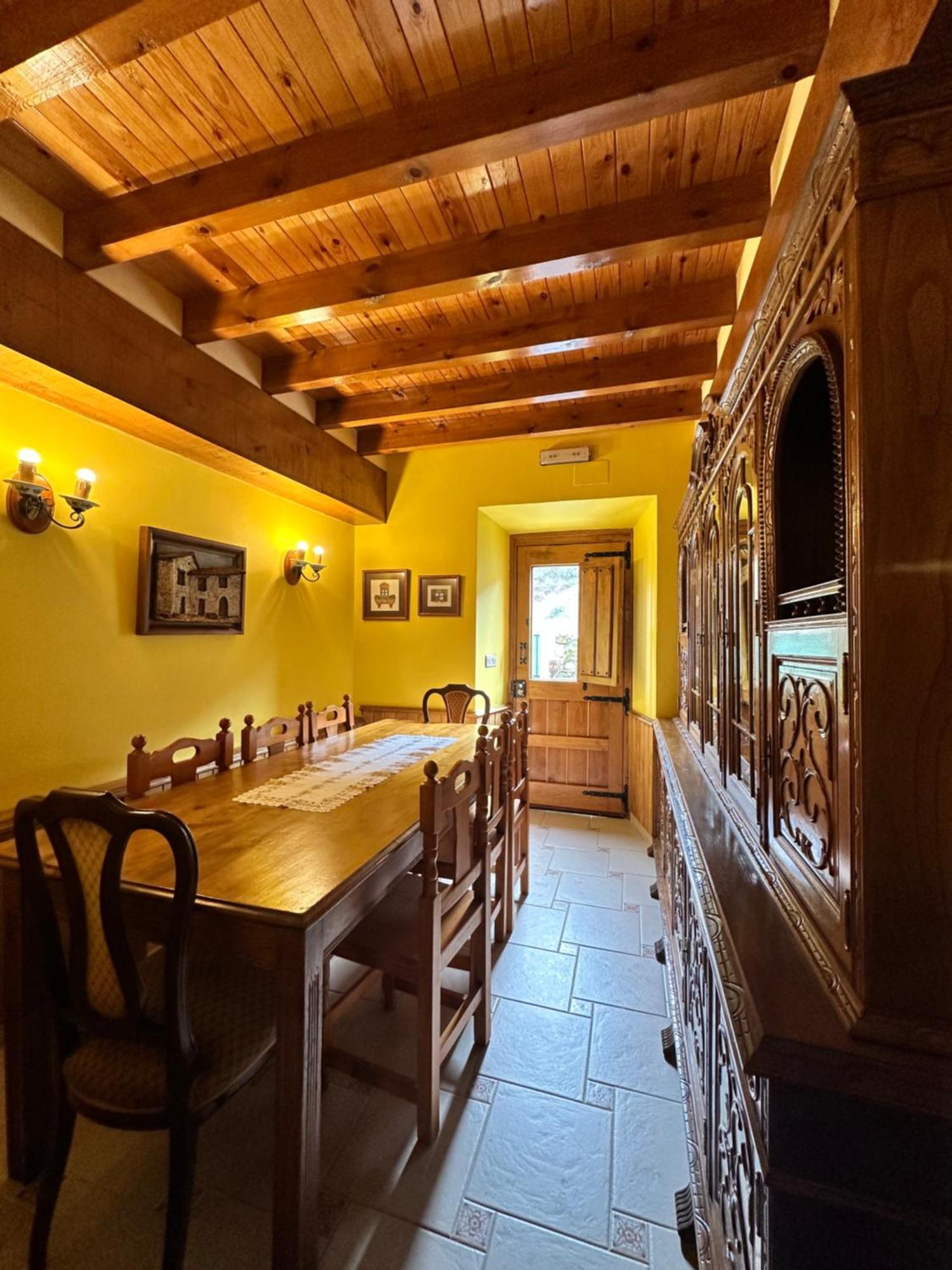 Casa Rural El Torrejon Arenas De Cabrales Exterior foto